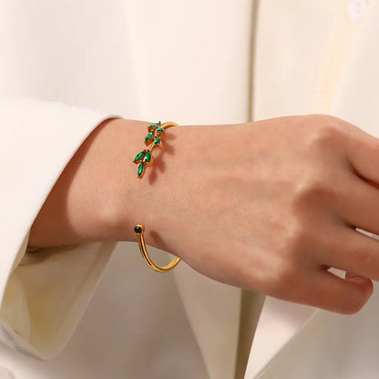 Green/White Zircon Leaf Bracelet