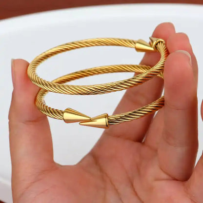 Rocket Head Twisted Wire Bangle