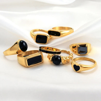 Raffina In Black Rings