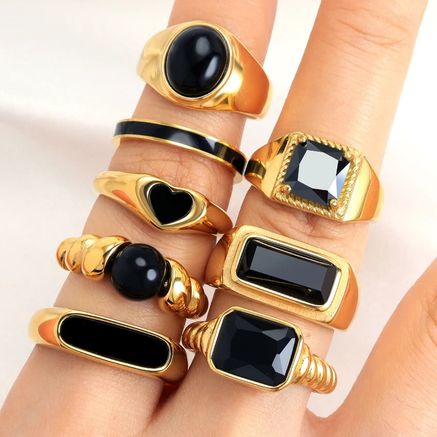 Raffina In Black Rings