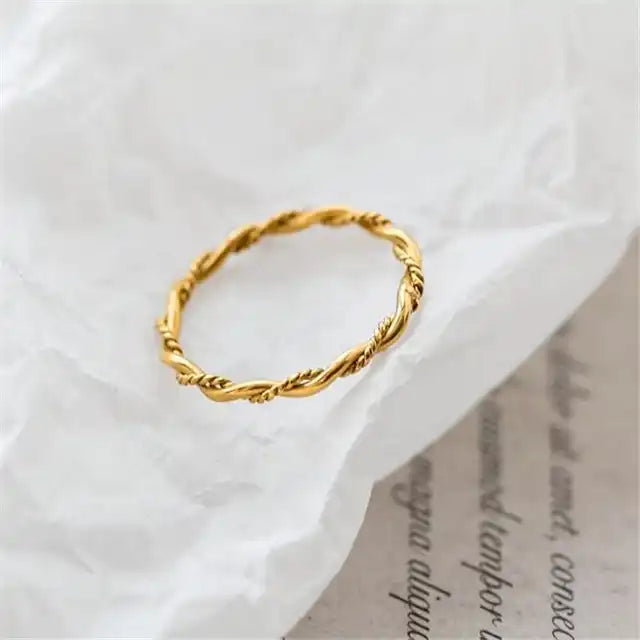 Double Line Twisted Ring