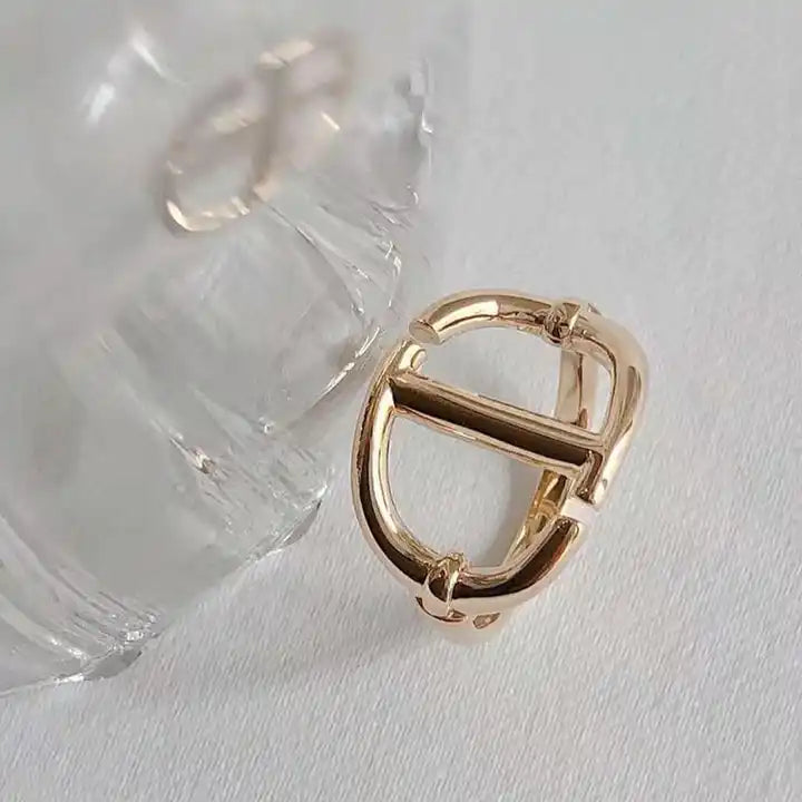 Hollow Geometric Ring